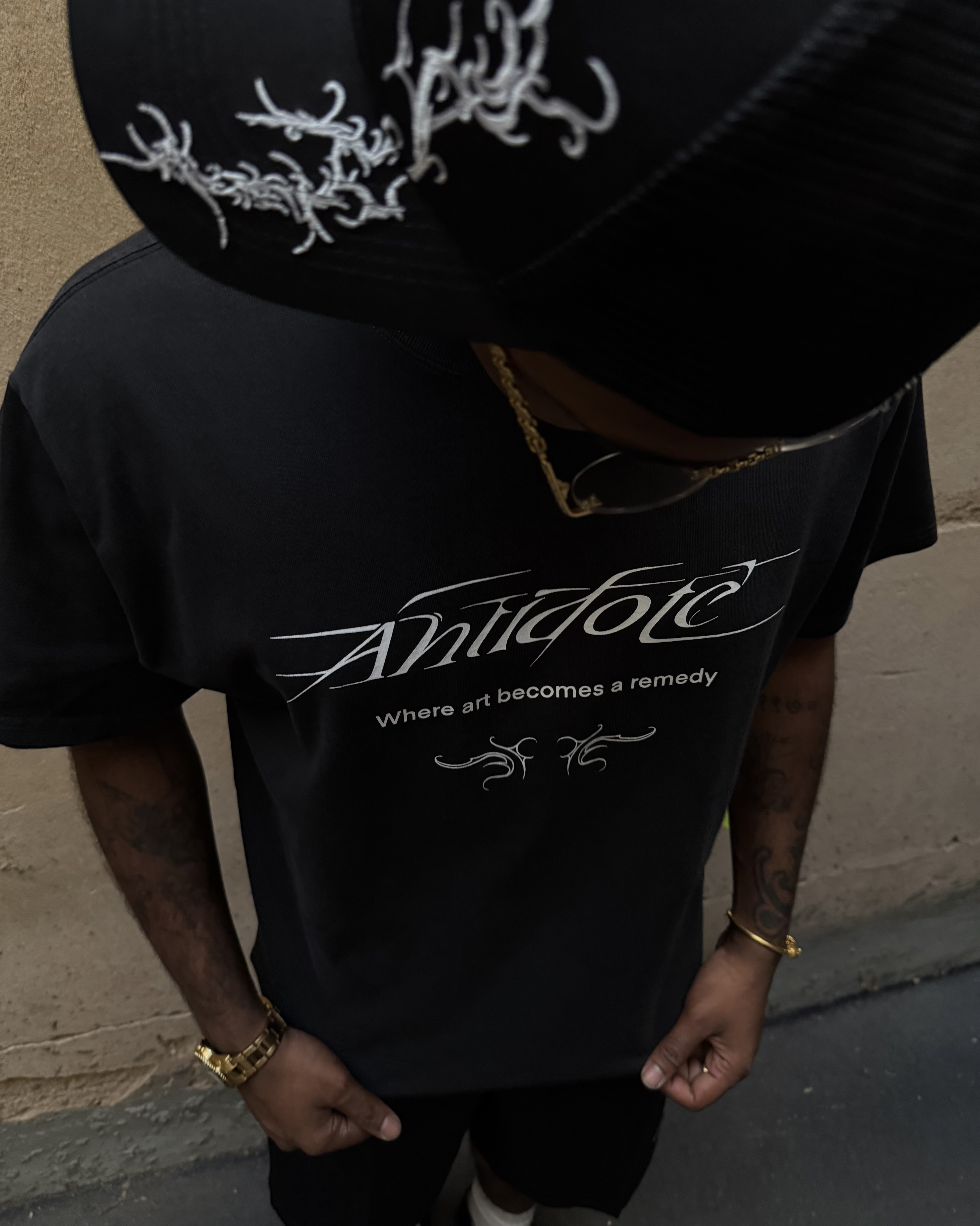 ANTIDOTE LOGO BLACK T